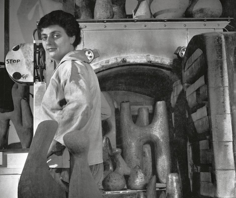 Valentine Schlegel dans son atelier rue Daguerre, 1955, Photographie d'Agnès Varda image-alt